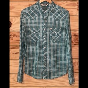 Salt Valley Western Women’s Small Pearl Snap Front Button Green Plaid Shirt